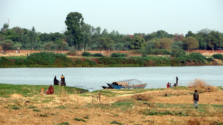 The River Niger at Niamey, with pirogues along the bank