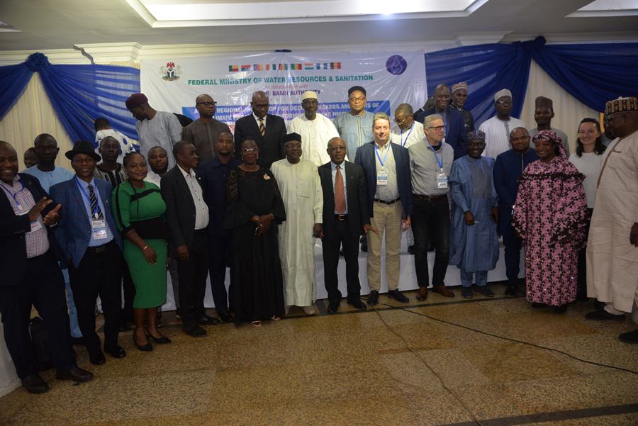 Participants of the SATH regional workshop